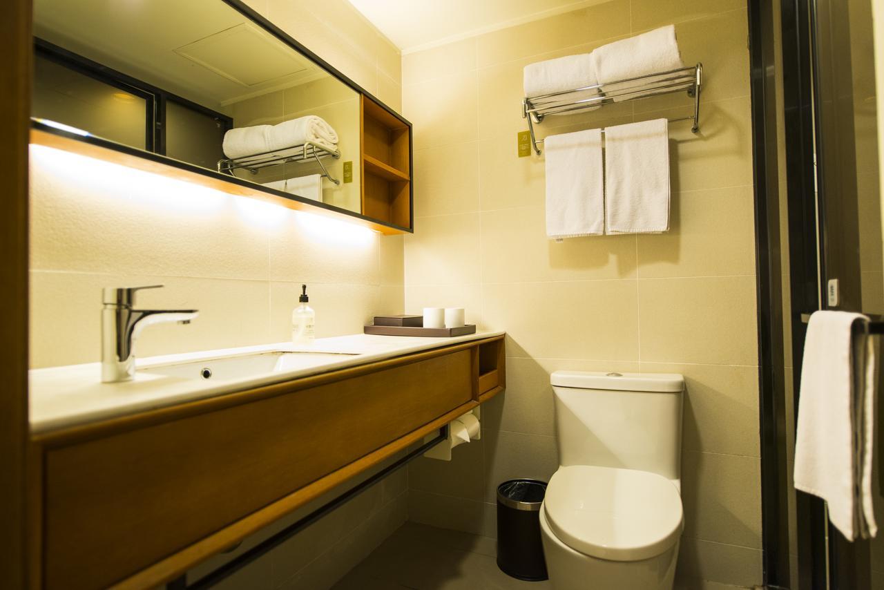 Ji Hotel Shanghai The Bund Tiantong Road Luaran gambar